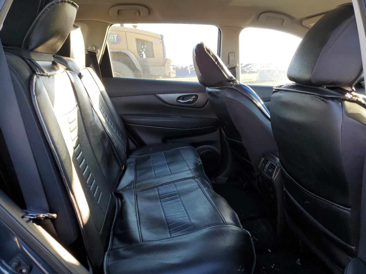 2016 Nissan Rogue - Image 11