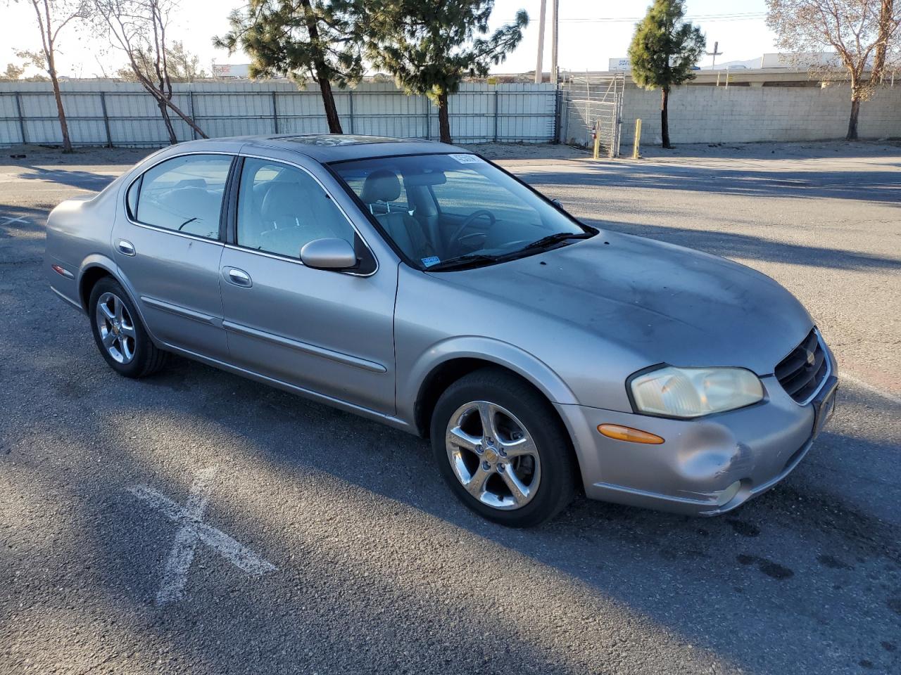 2000 Nissan Maxima - Image 4