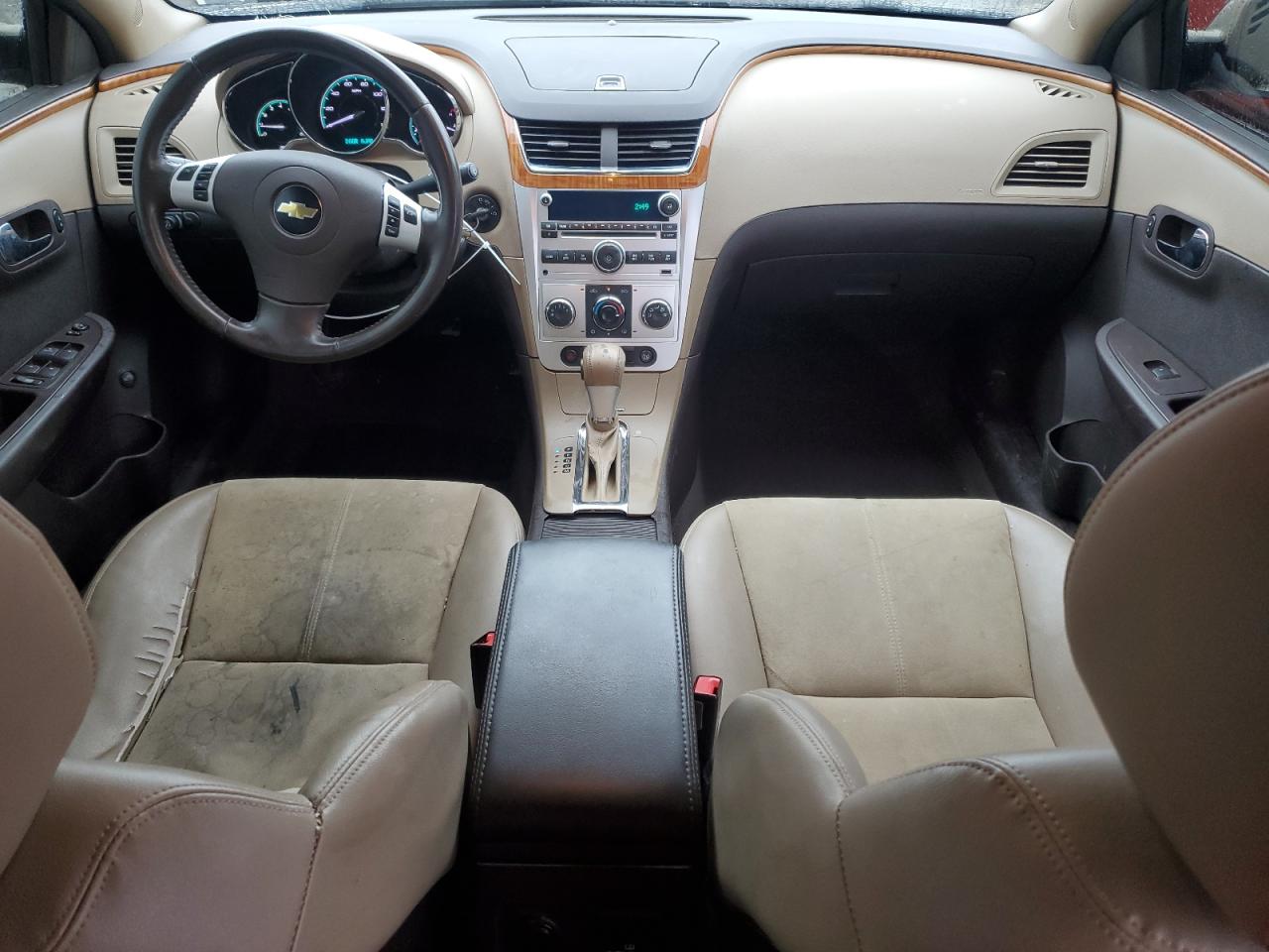 2011 Chevrolet Malibu - Image 8