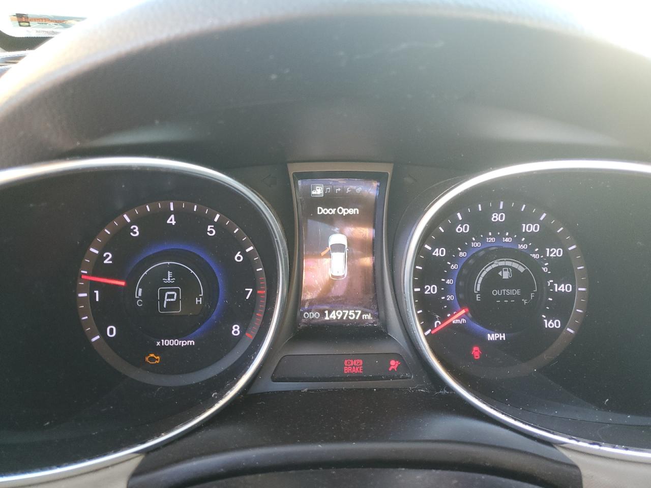 2014 Hyundai Santa Fe - Image 9