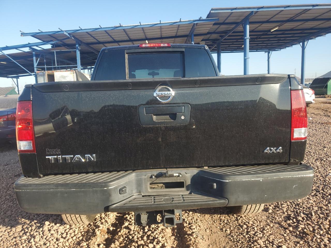 2015 Nissan Titan - Image 6