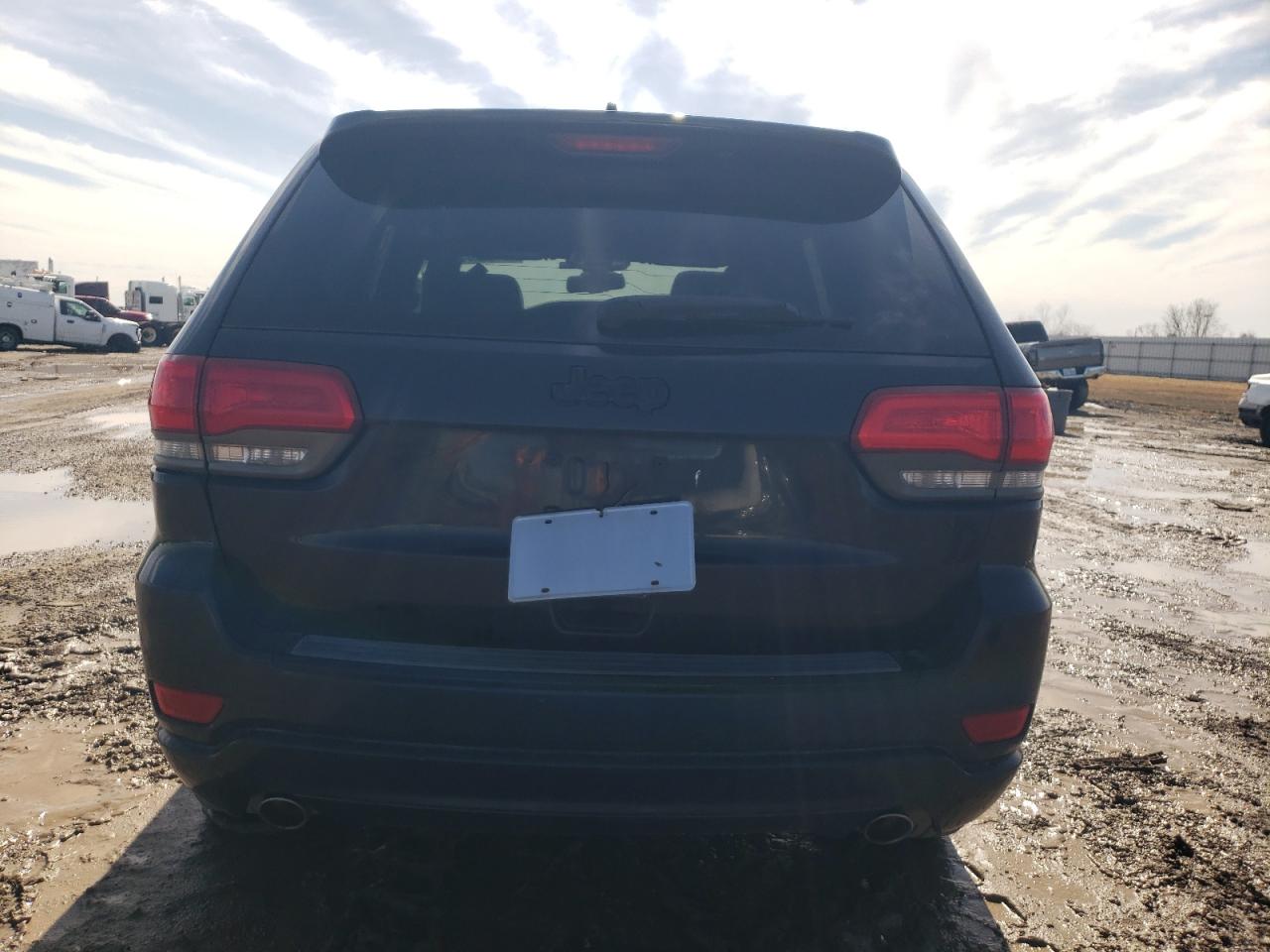 2015 Jeep Grand Cherokee - Image 6