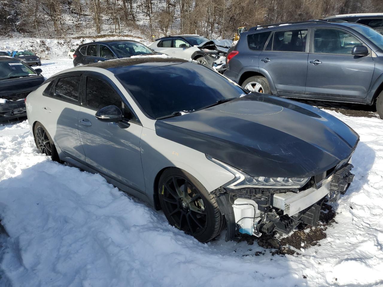 2022 Kia K5 - Image 4