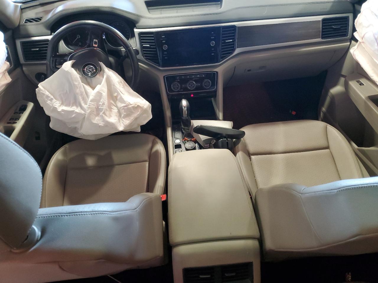 2018 Volkswagen Atlas - Image 8