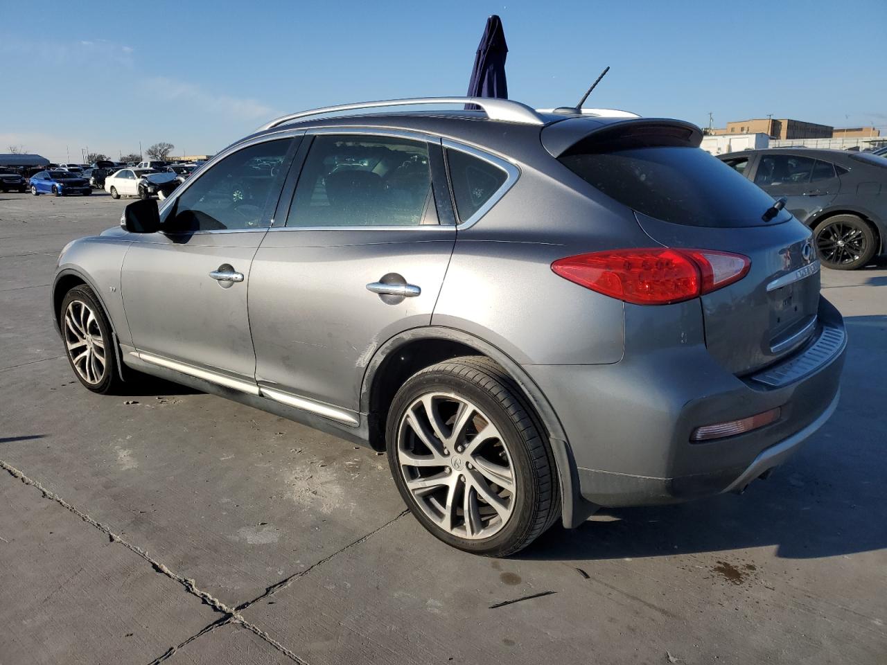 2016 Infiniti QX50 - Image 2