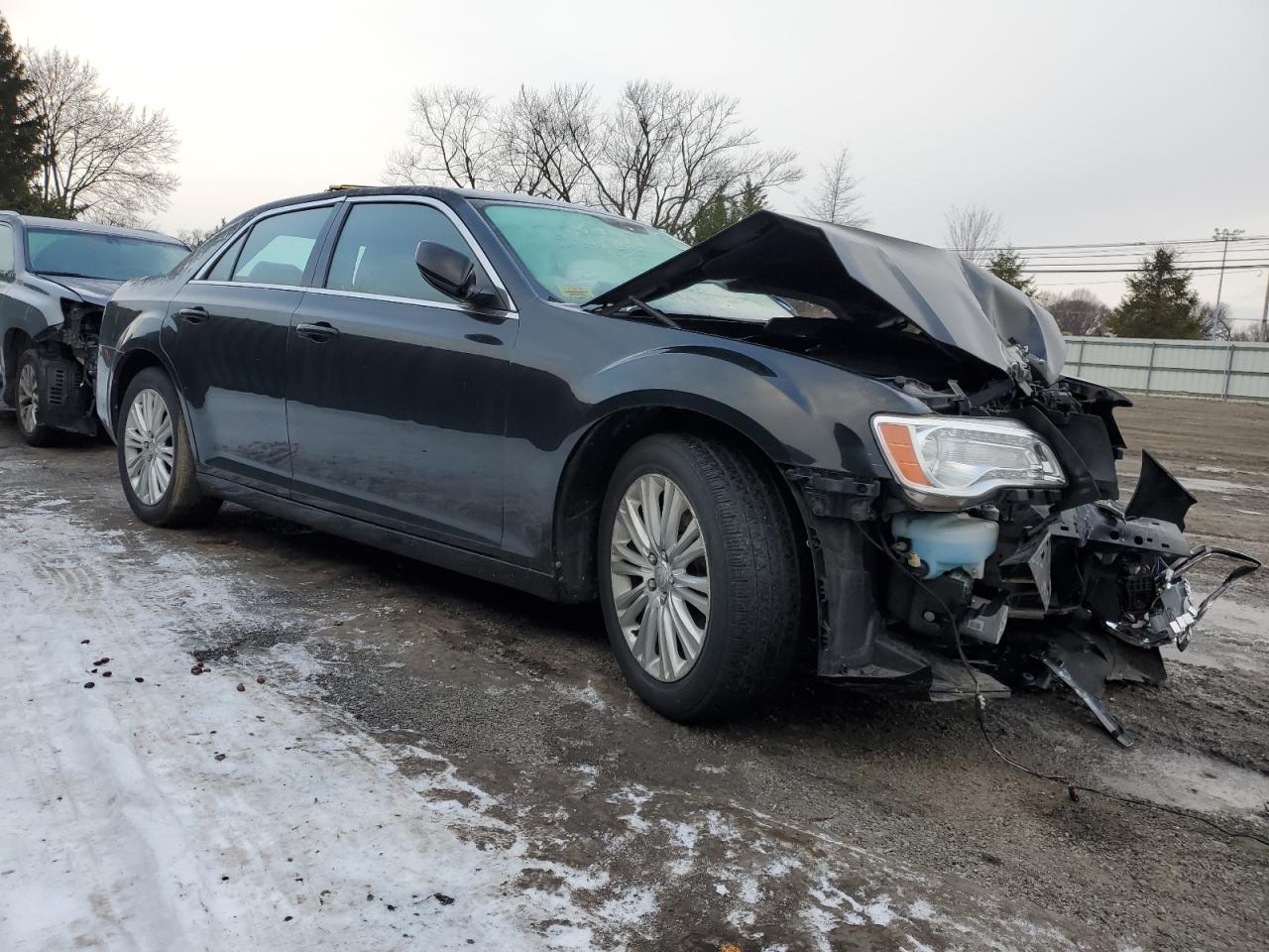2014 Chrysler 300 - Image 4