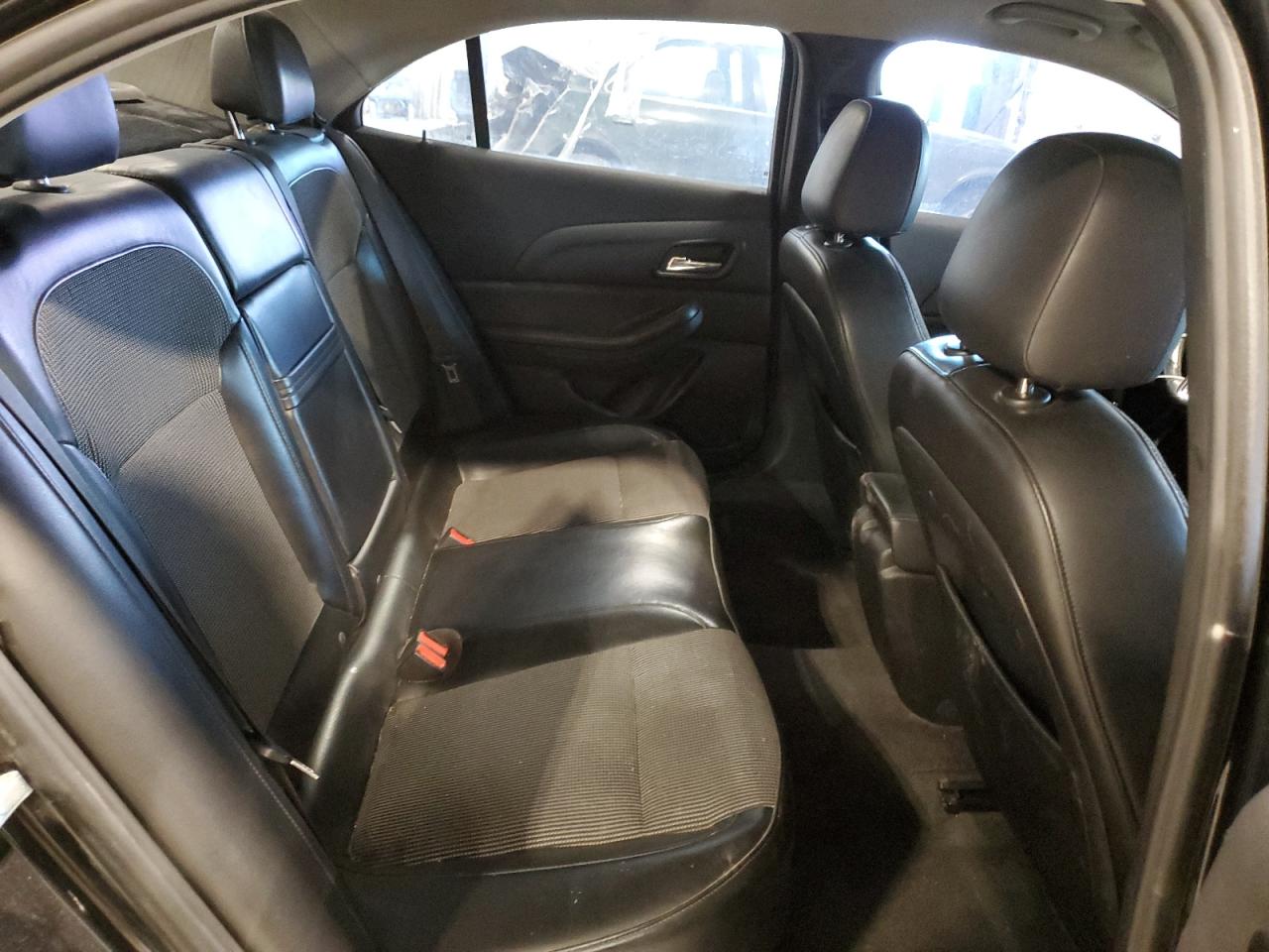 2013 Chevrolet Malibu - Image 10