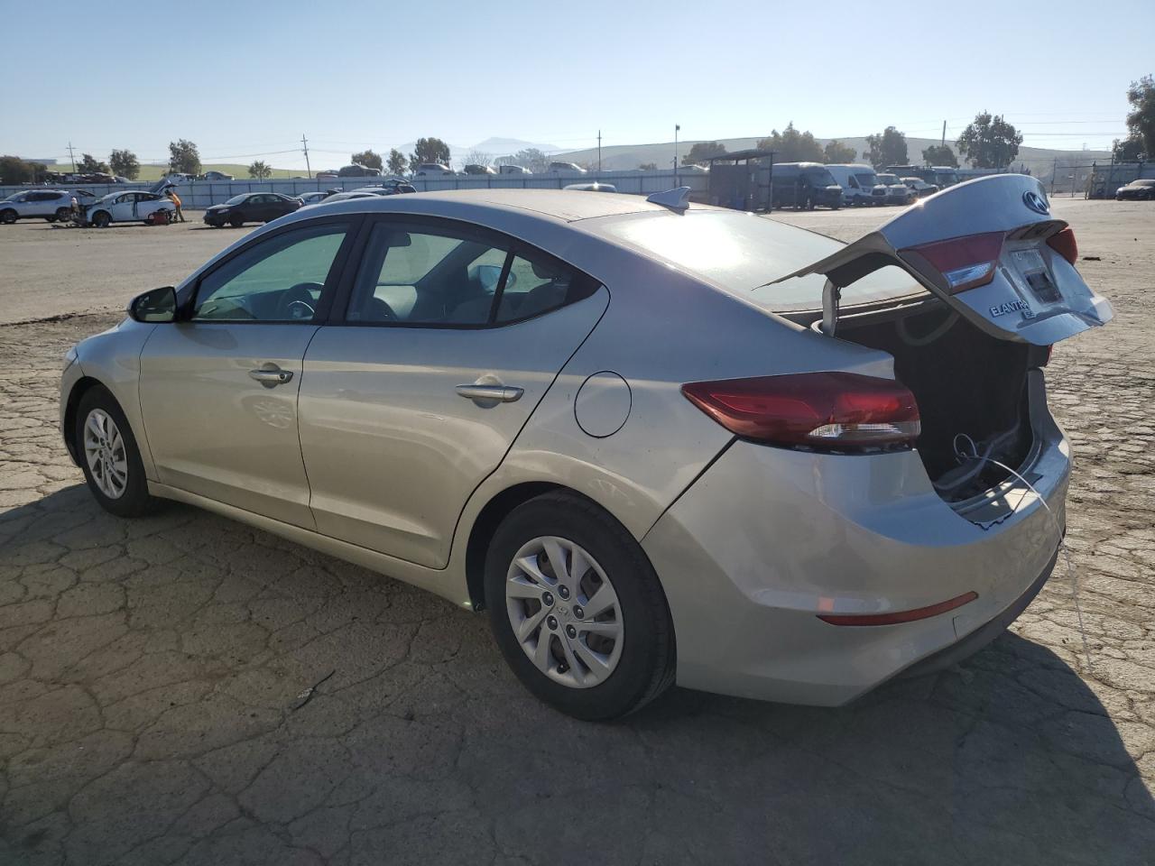 2017 Hyundai Elantra - Image 2