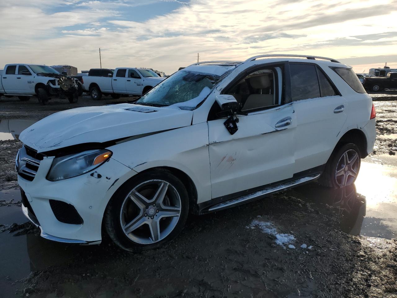 2016 Mercedes-Benz GLE - Image 1