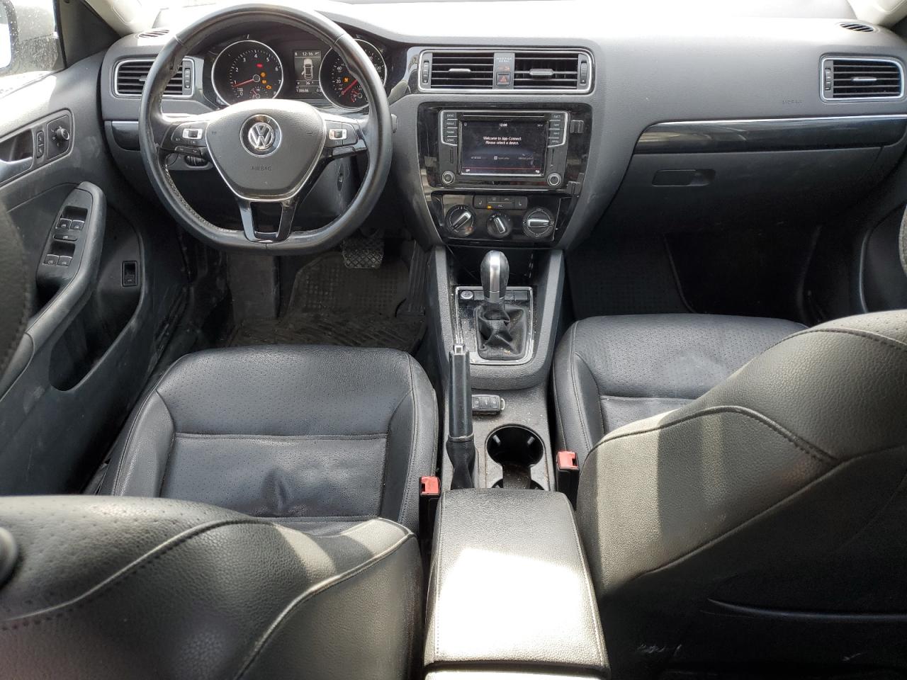 2016 Volkswagen Jetta - Image 8