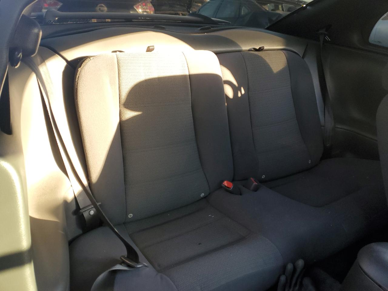 2004 Ford Mustang - Image 10