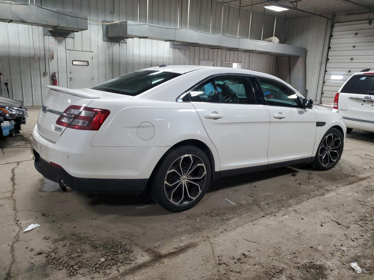 2015 Ford Taurus Sho VIN: 1FAHP2KT6FG179796 Lot: 86915944