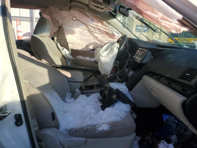 Parquets SUBARU OUTBACK 2013 Biały