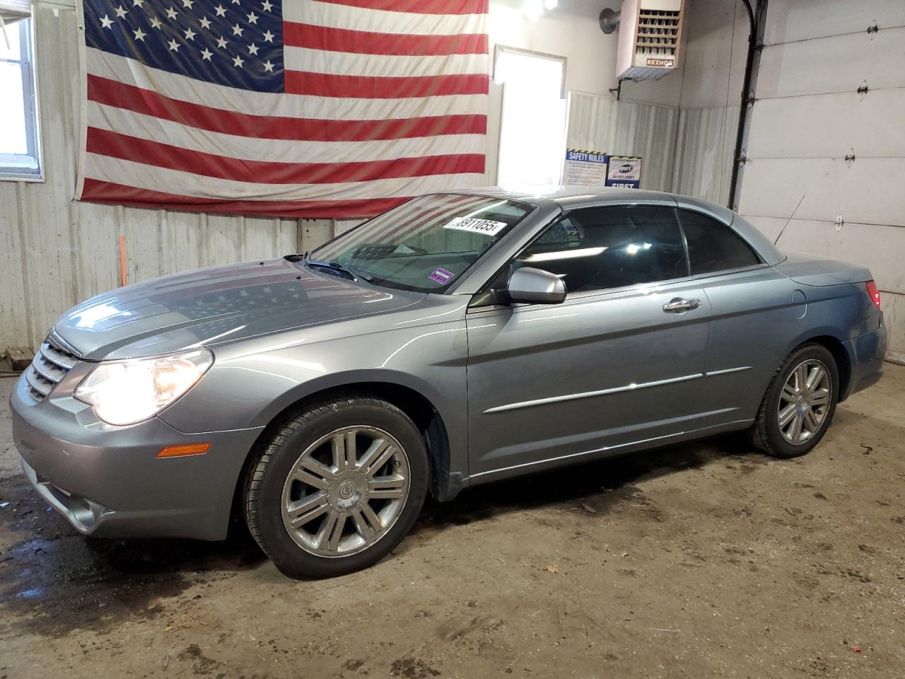 2008 Chrysler Sebring - Image 1