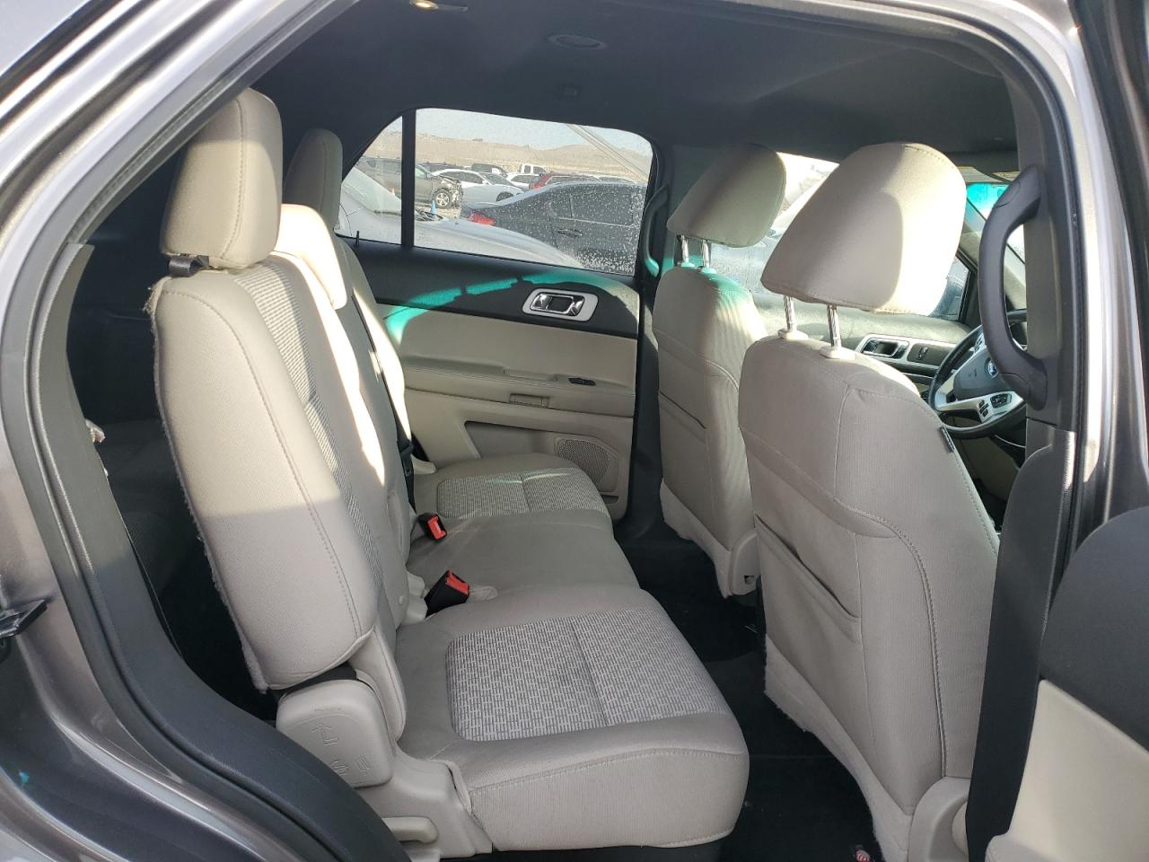 2011 Ford Explorer - Image 10