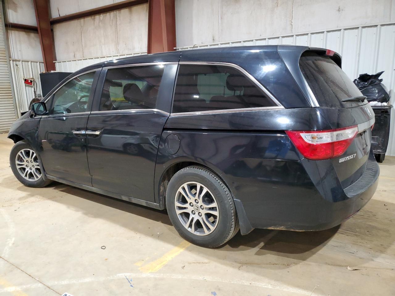 2012 Honda Odyssey - Image 2