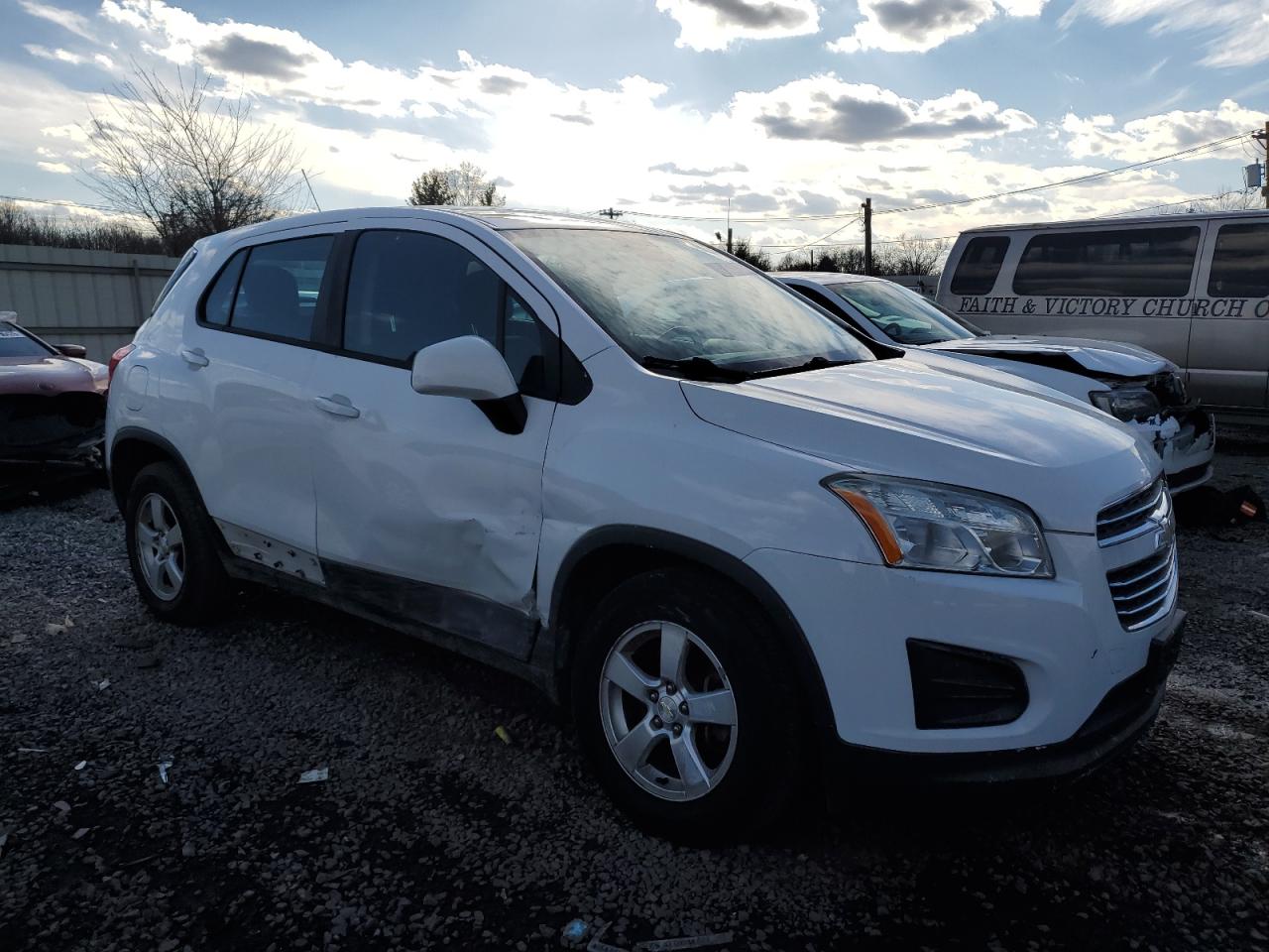 2016 Chevrolet Trax - Image 4