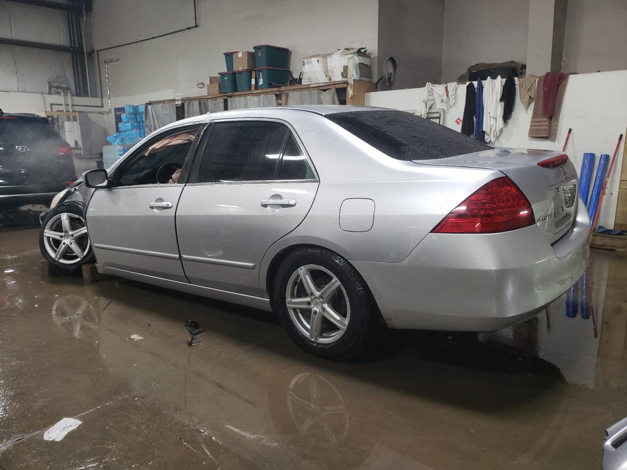 2006 Honda Accord - Image 2