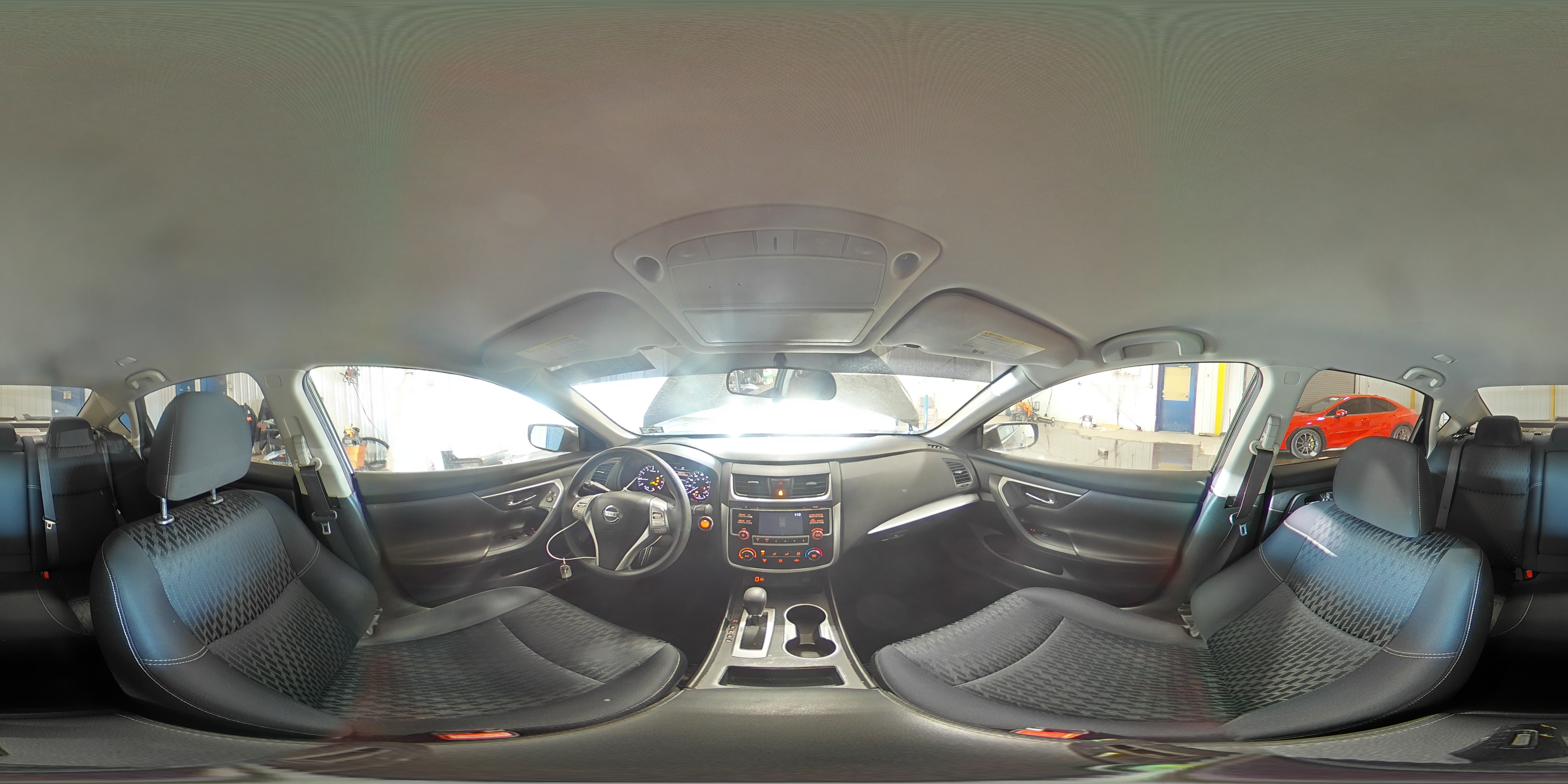 2018 Nissan Altima - Image 14