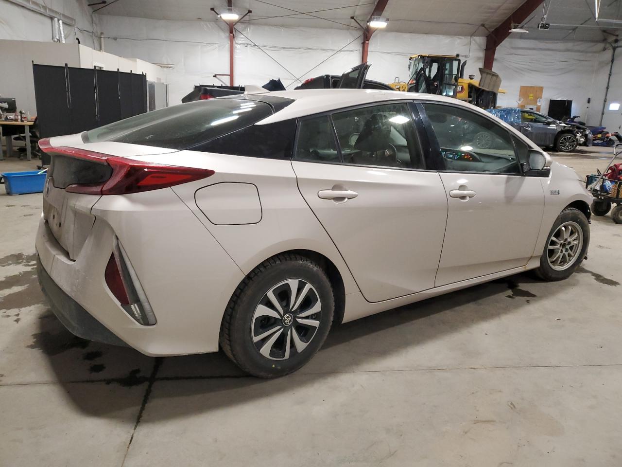 2017 Toyota Prius Prime VIN: JTDKARFP4H3056399 Lot: 41872265