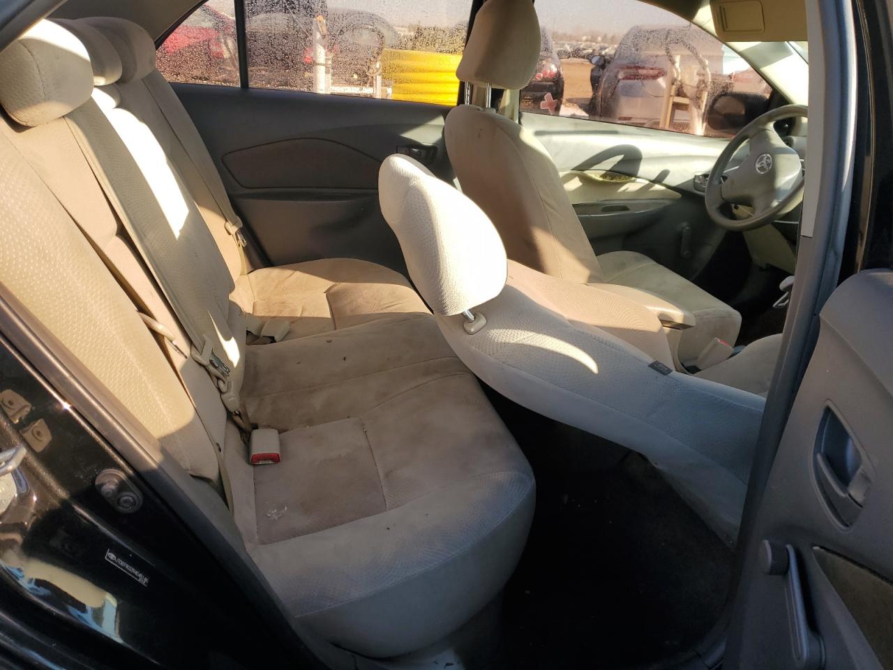 2009 Toyota Yaris - Image 10