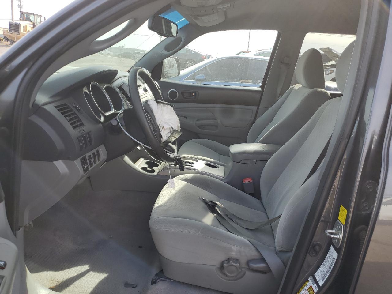 2011 Toyota Tacoma - Image 7