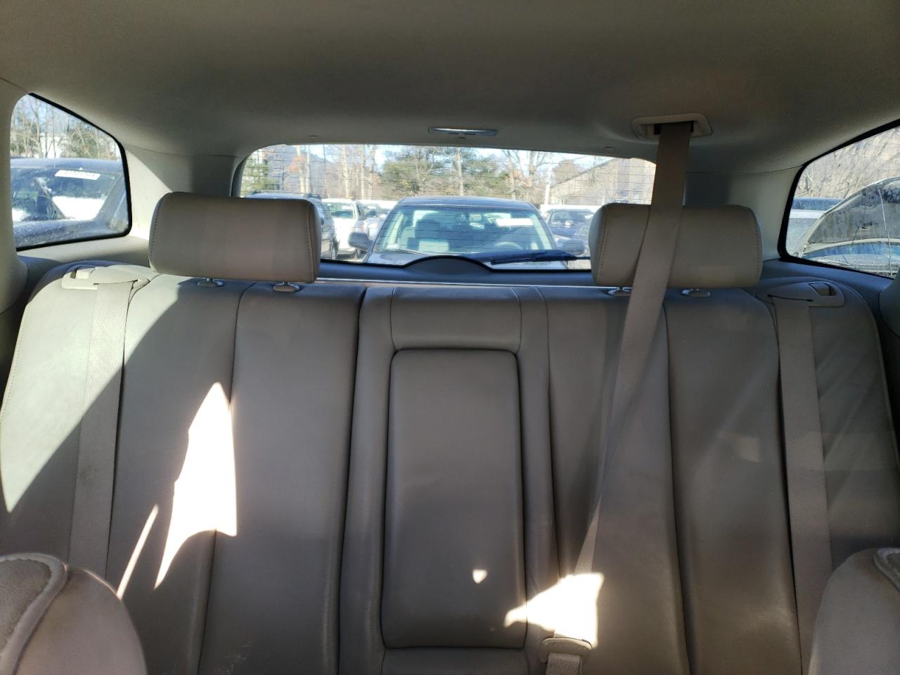 2010 Mazda CX-7 - Image 10