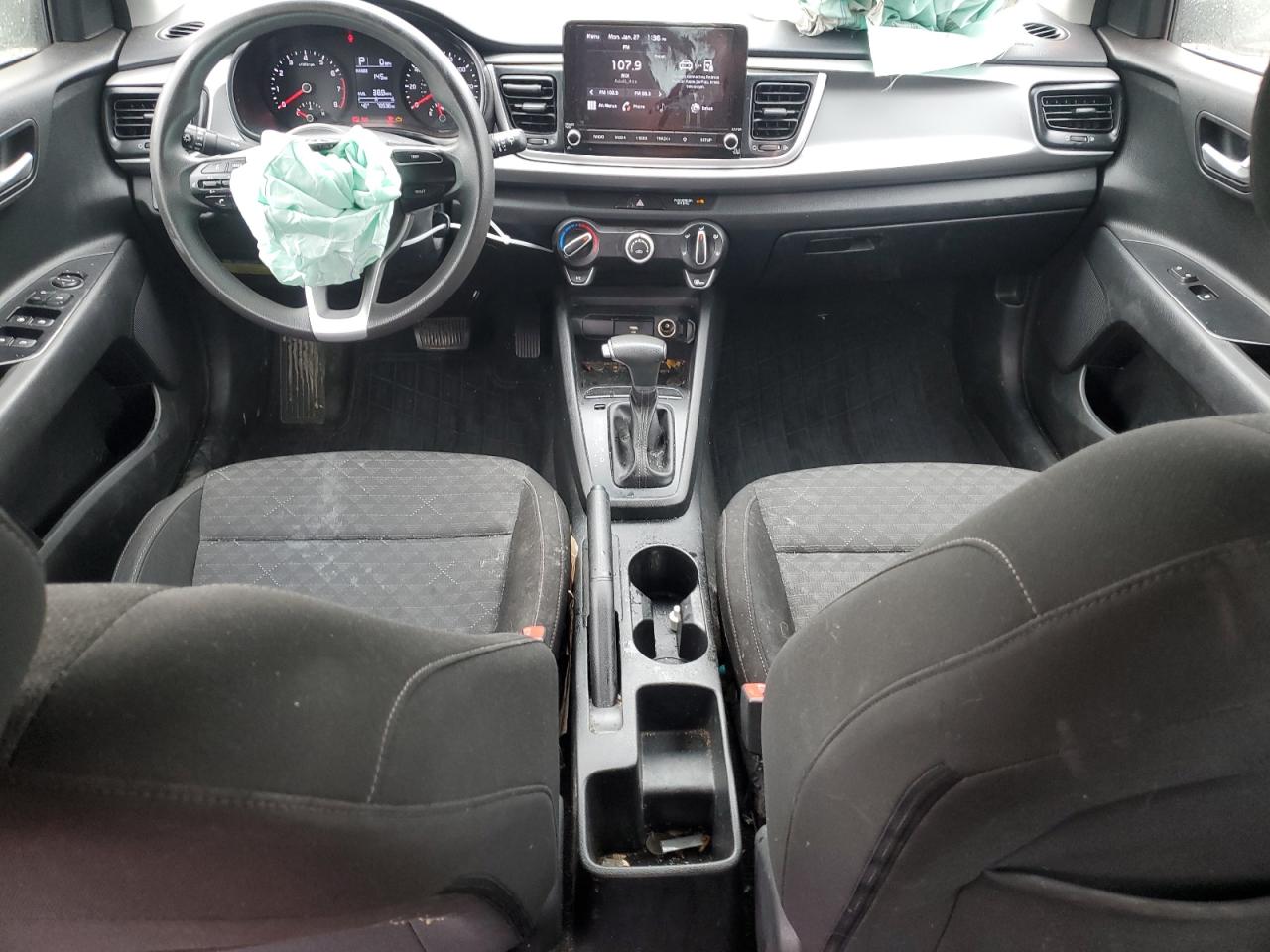 2021 Kia Rio - Image 8