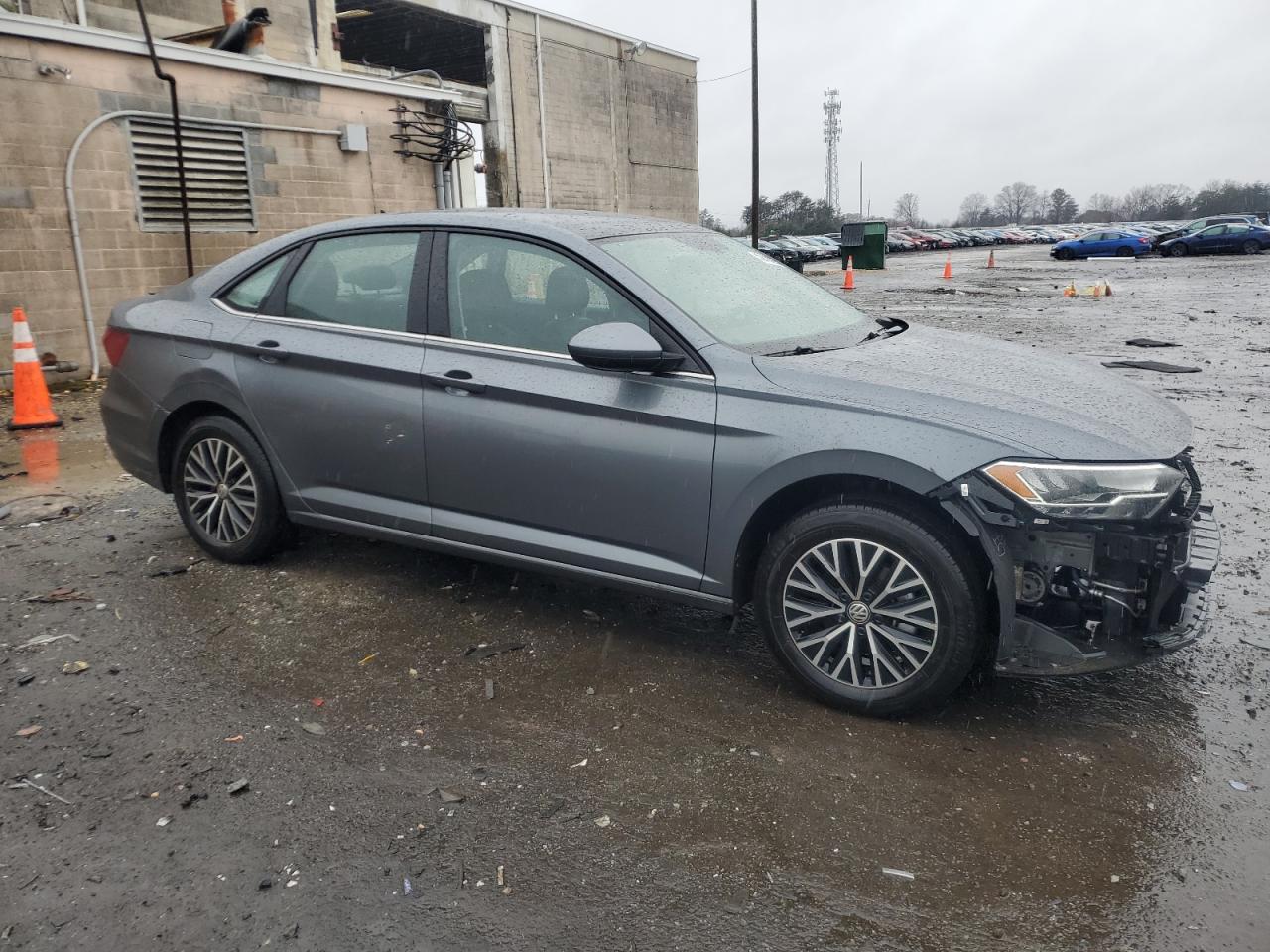 2021 Volkswagen Jetta - Image 4