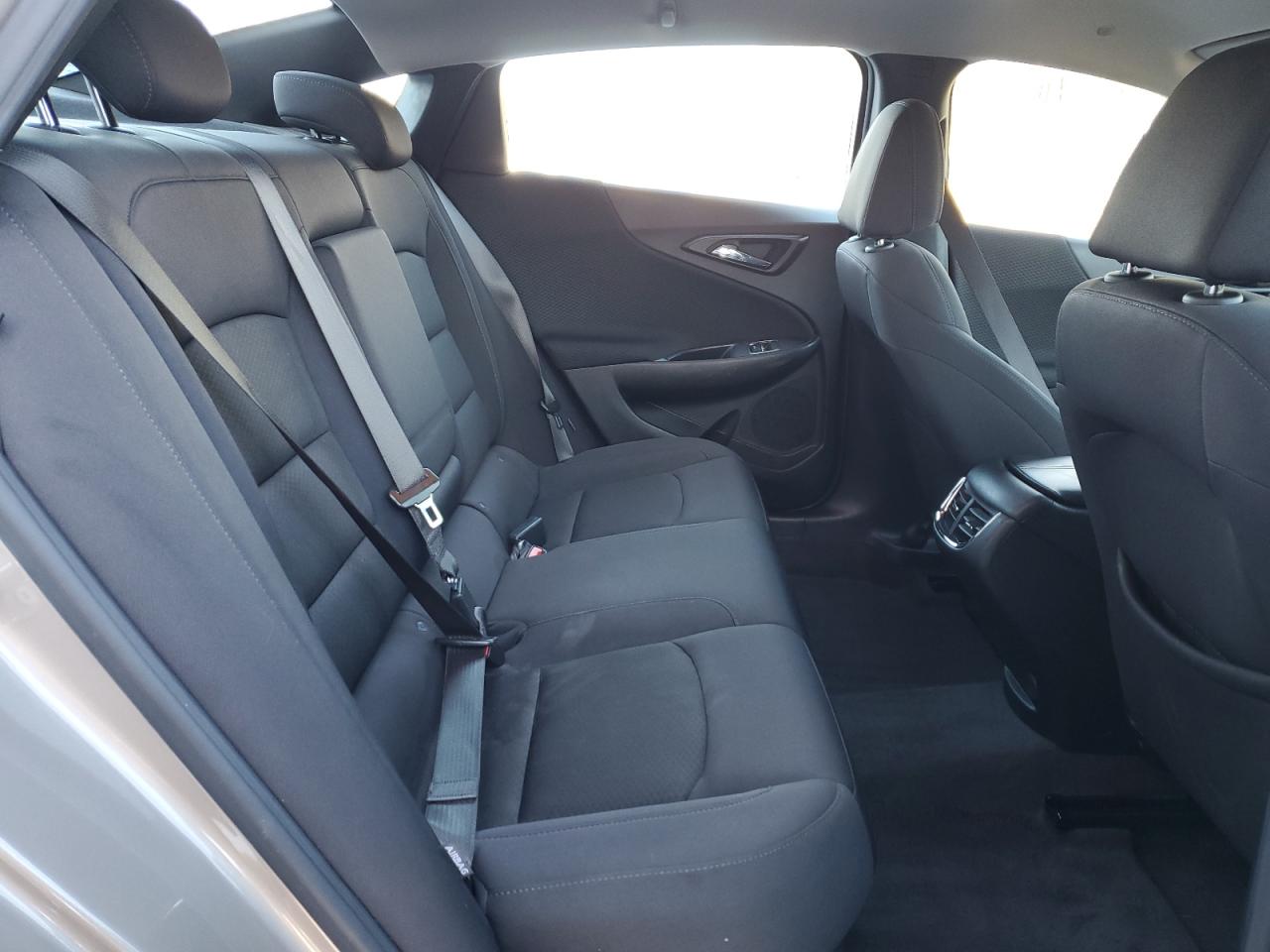 2023 Chevrolet Malibu - Image 10