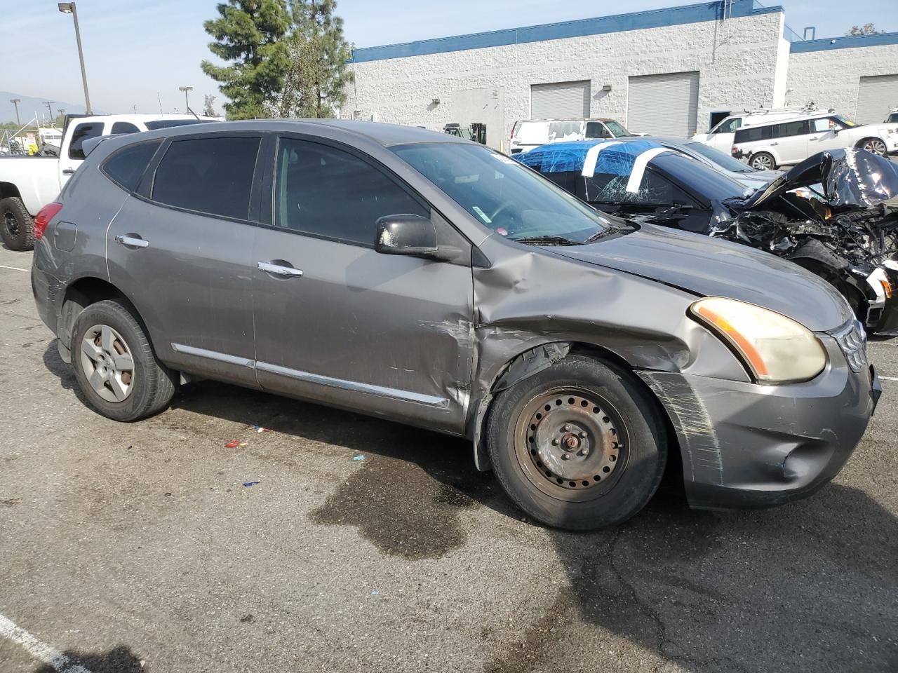 2011 Nissan Rogue - Image 4