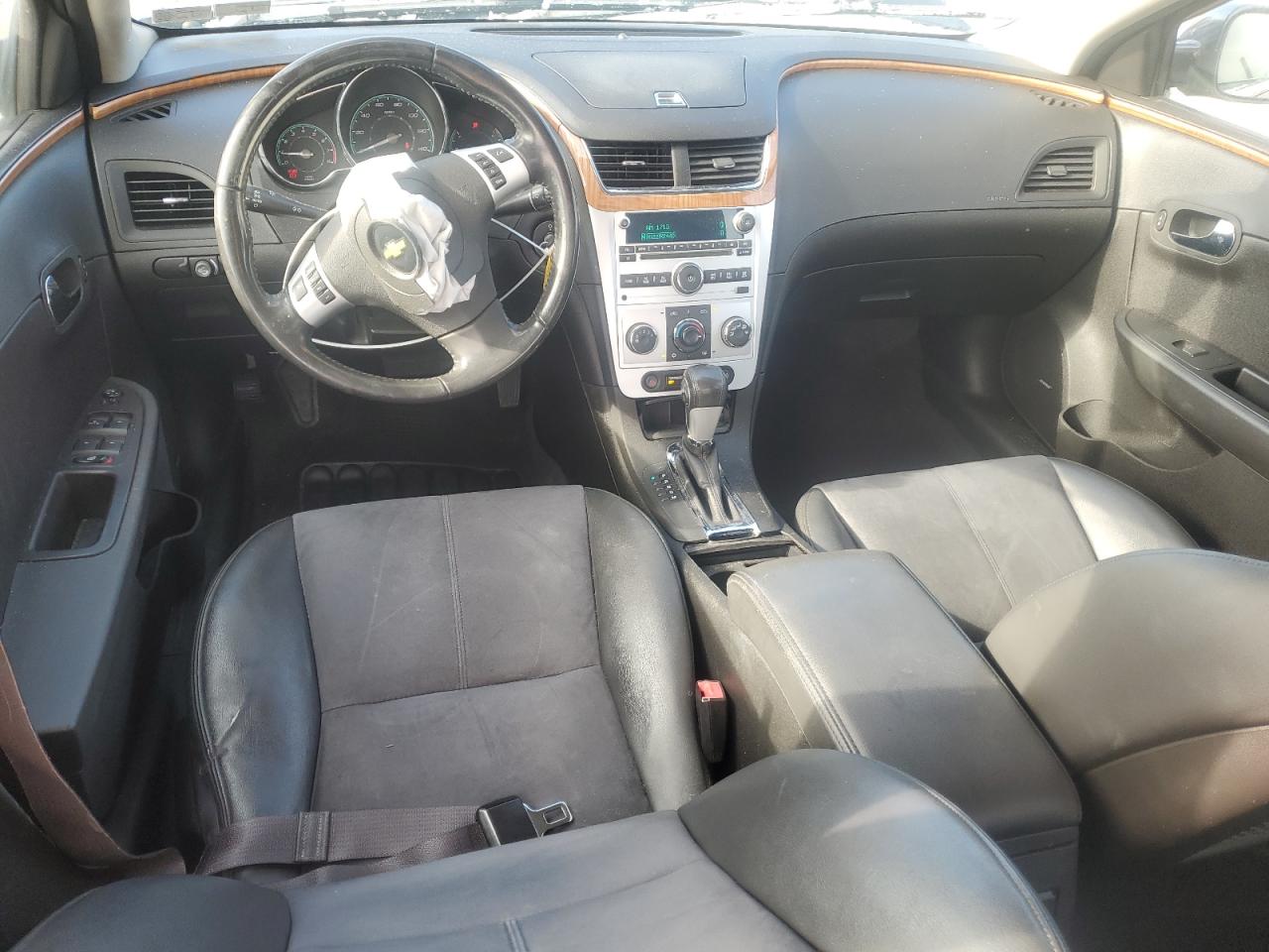 2011 Chevrolet Malibu - Image 8