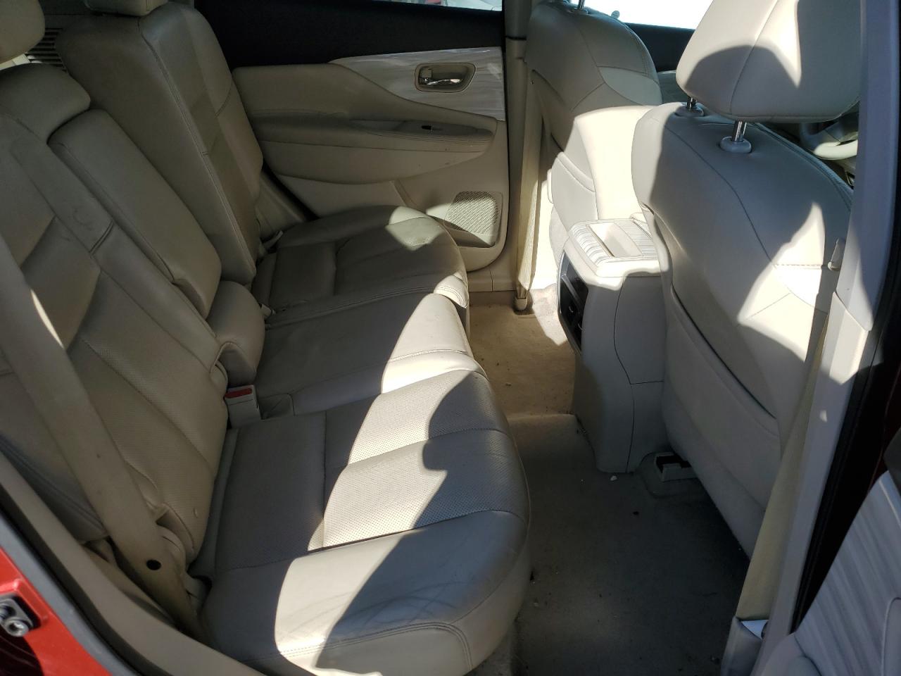 2015 Nissan Murano - Image 11