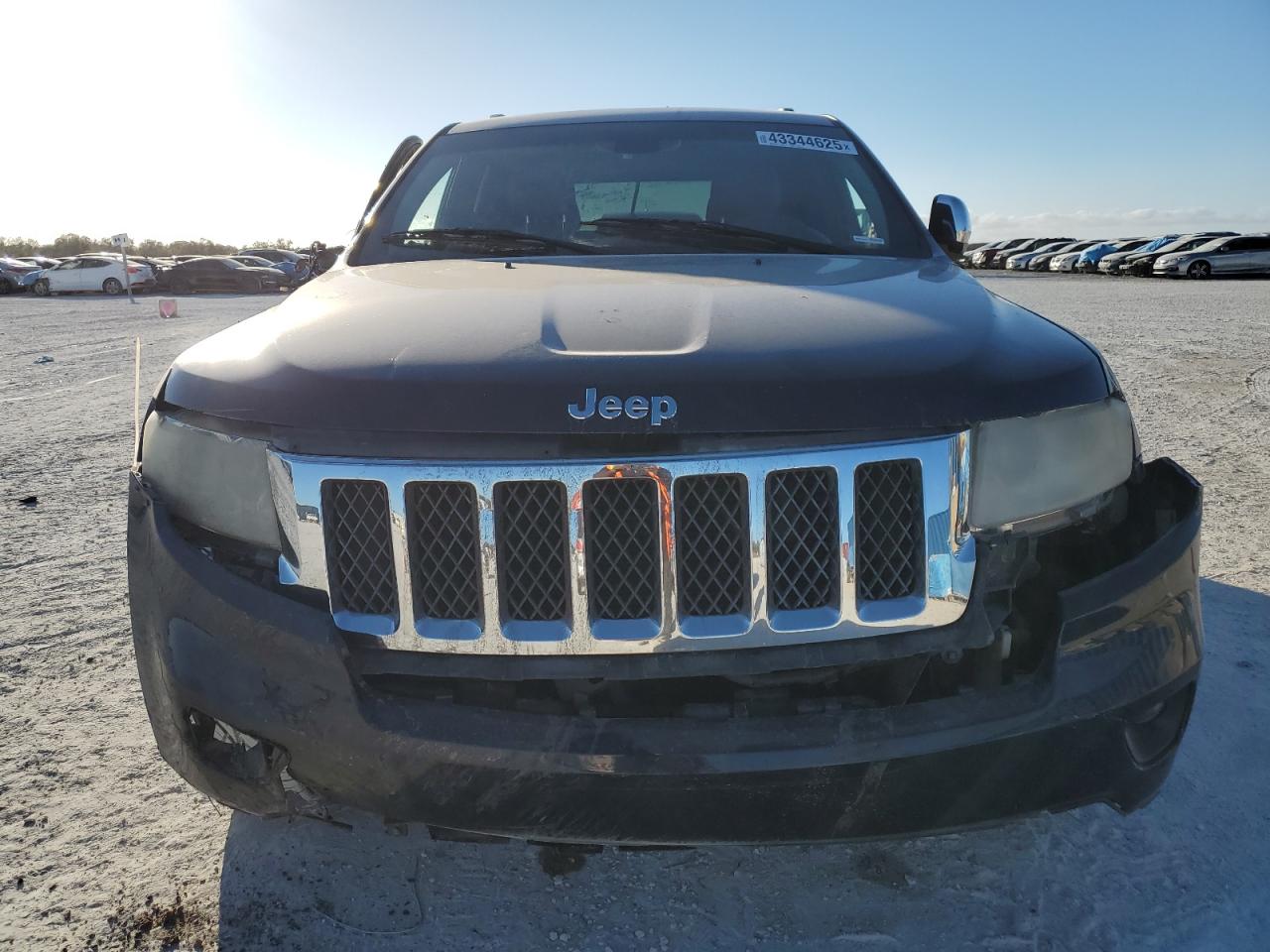 2012 Jeep Grand Cherokee - Image 5