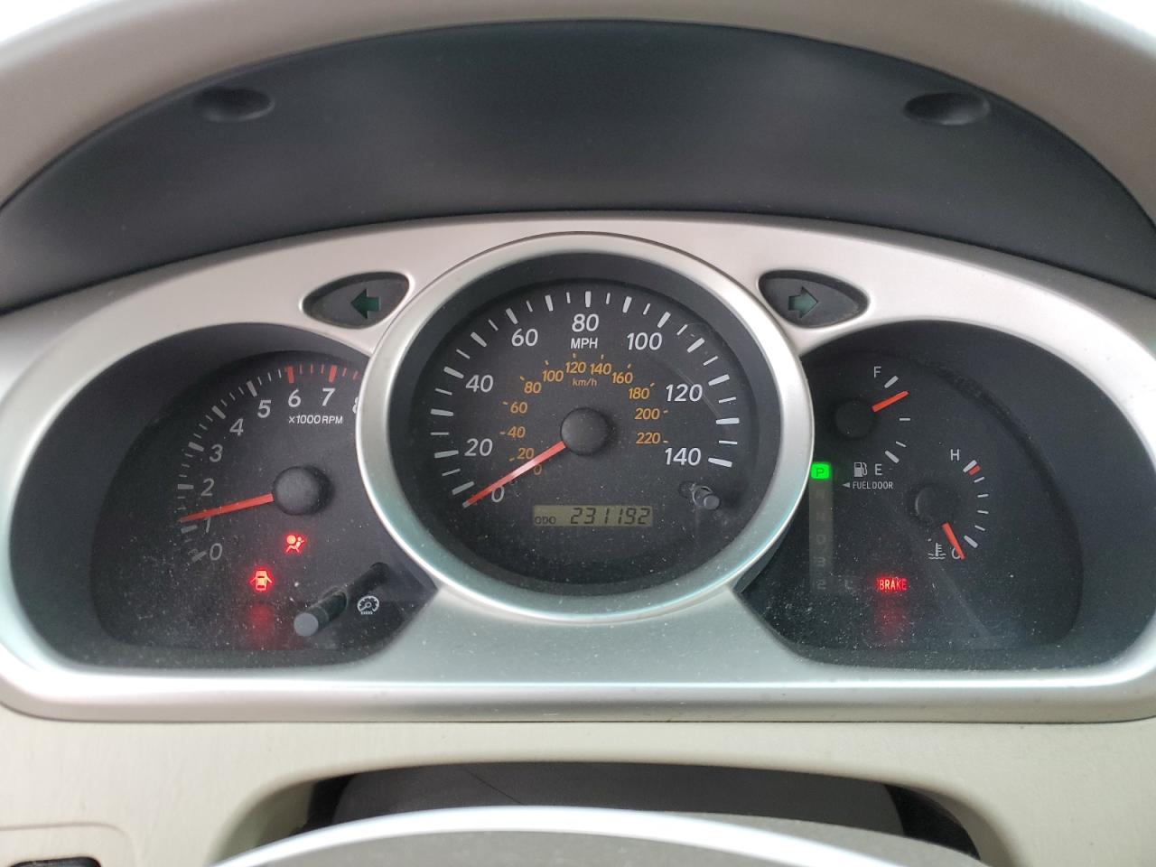 2005 Toyota Highlander - Image 9