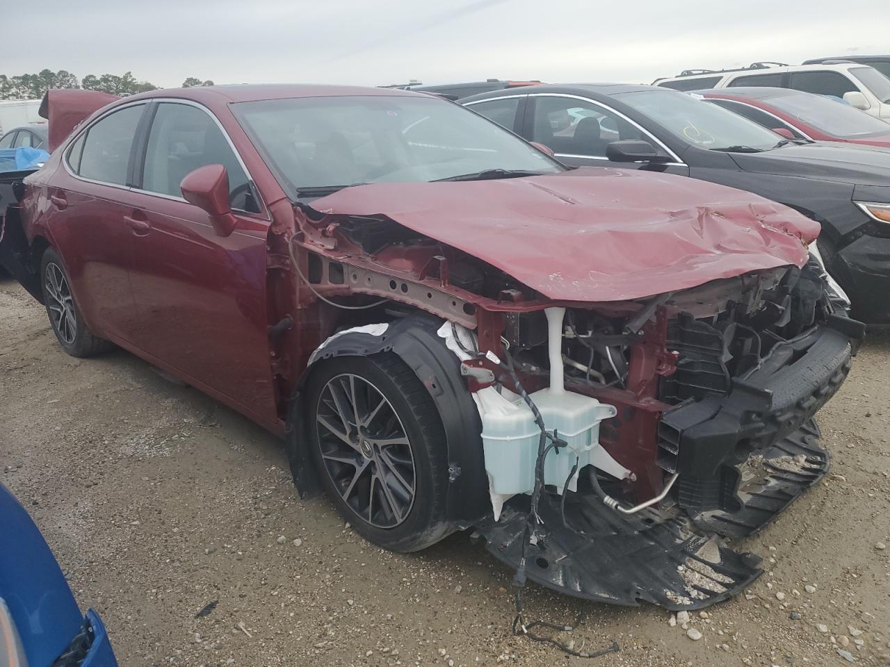 2016 Lexus ES - Image 4