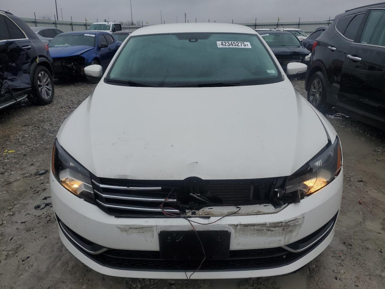 2015 Volkswagen Passat - Image 5