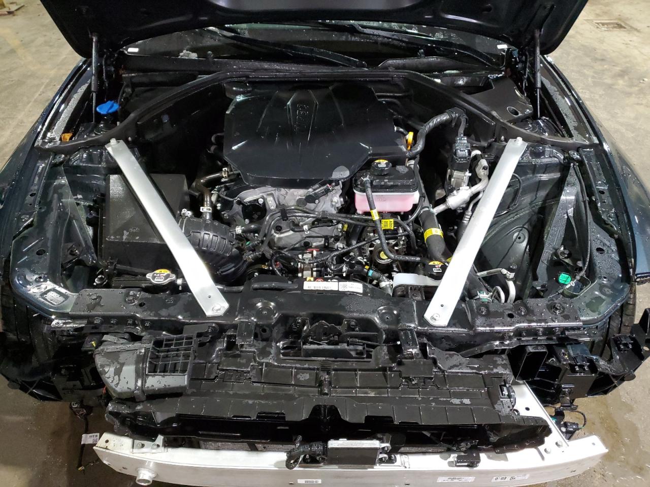 2024 Genesis G70 - Image 11