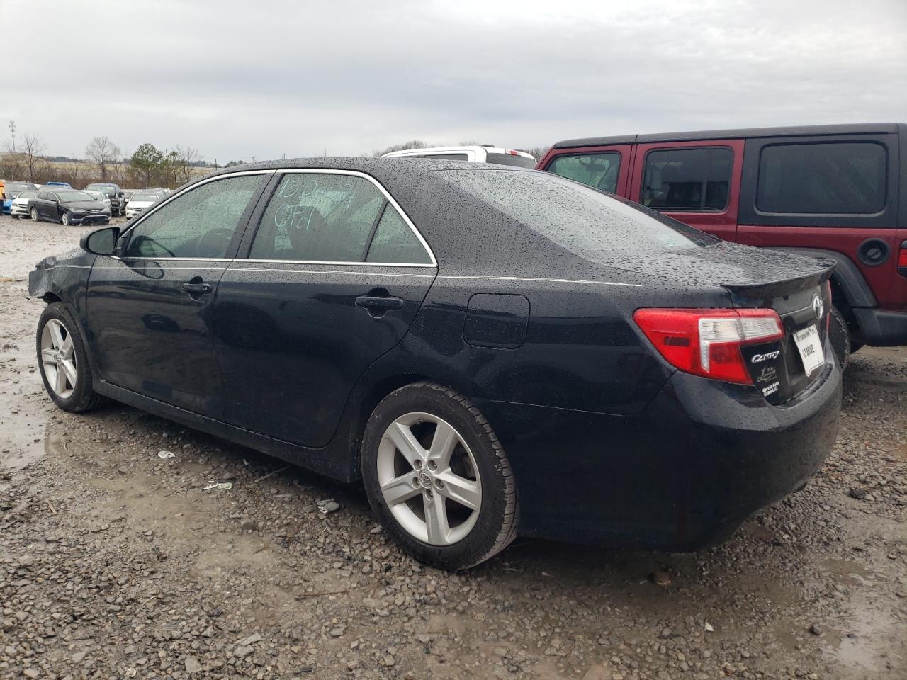2014 Toyota Camry - Image 2