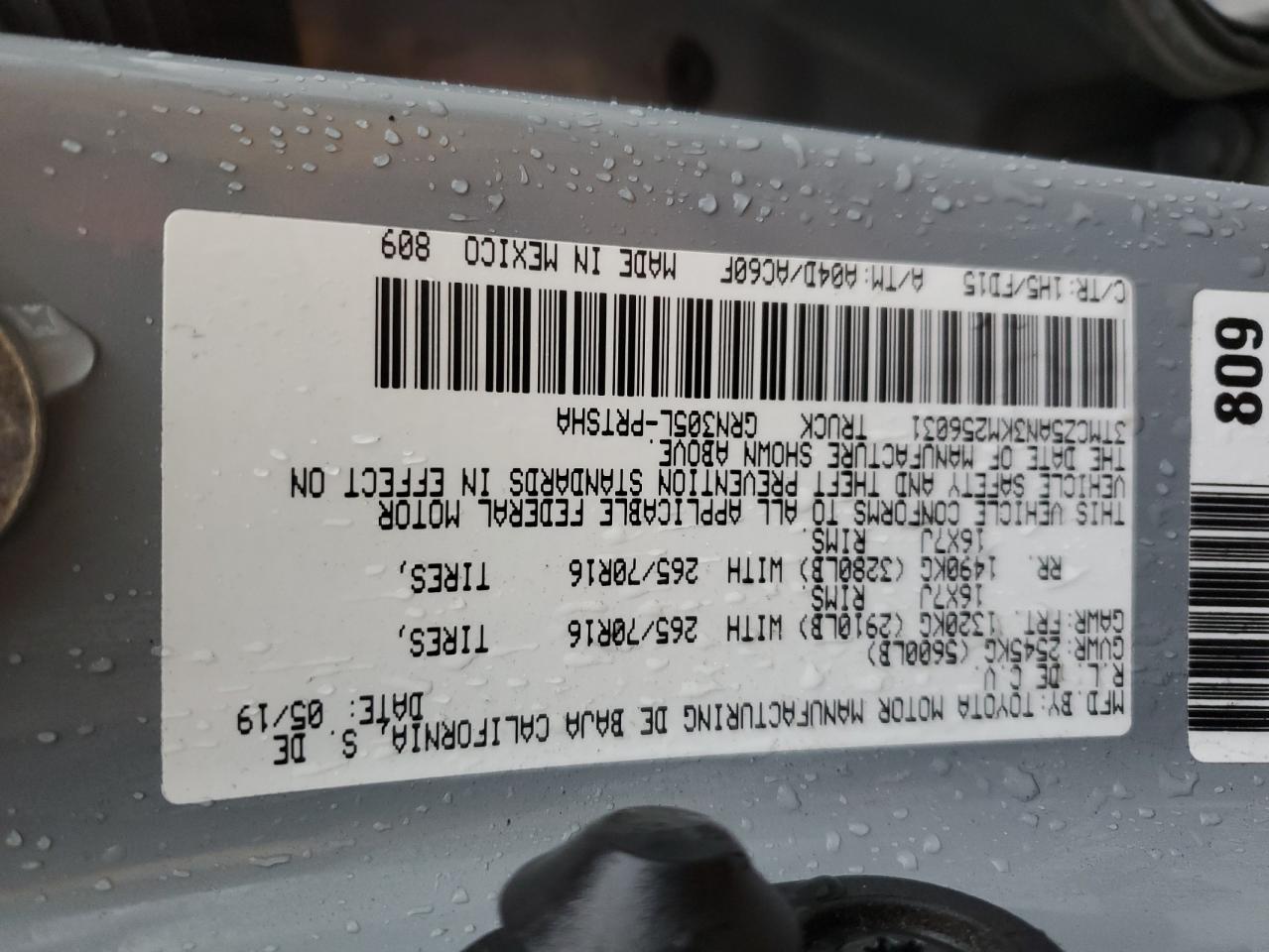 2019 Toyota Tacoma - Image 12