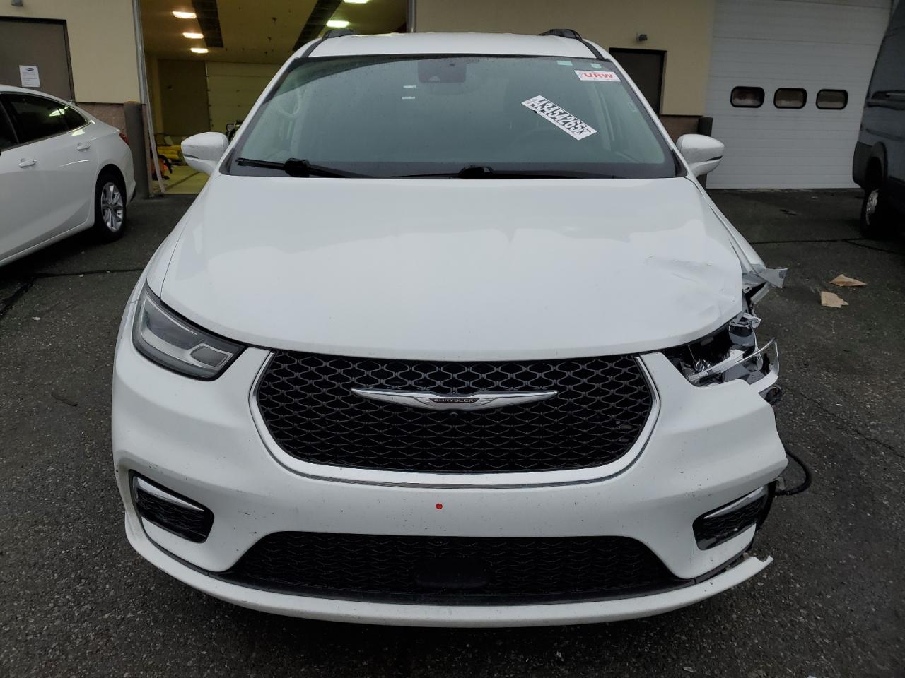 2022 Chrysler Pacifica - Image 5