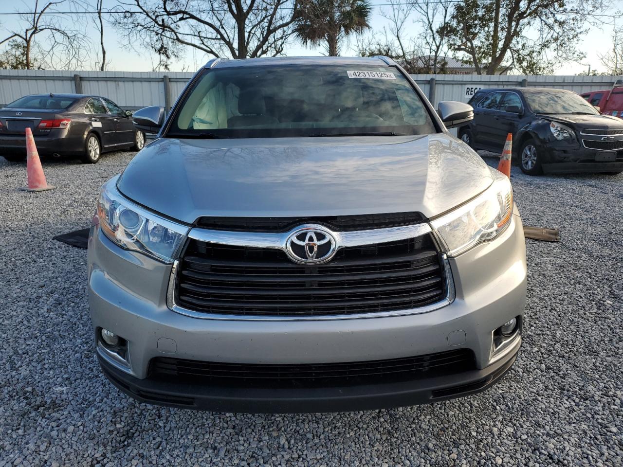2016 Toyota Highlander - Image 5