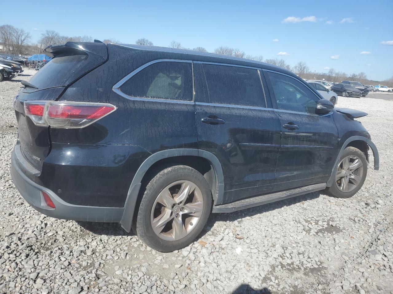 2014 Toyota Highlander - Image 3