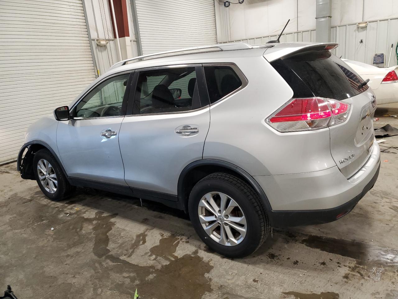 JN8AT2MV6GW151515 2016 NISSAN ROGUE - Image 2