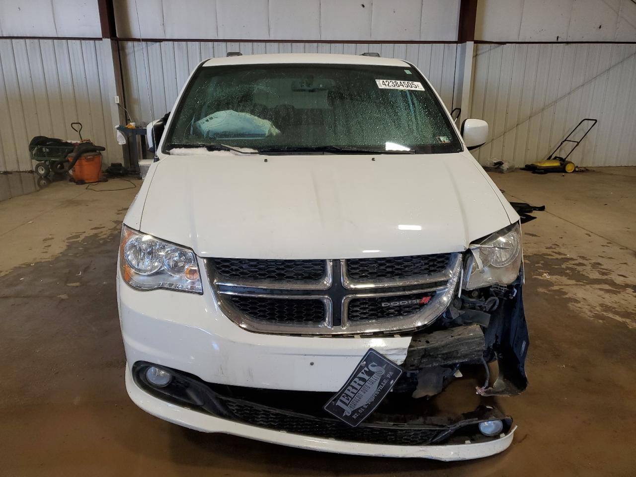 2017 Dodge Caravan - Image 5