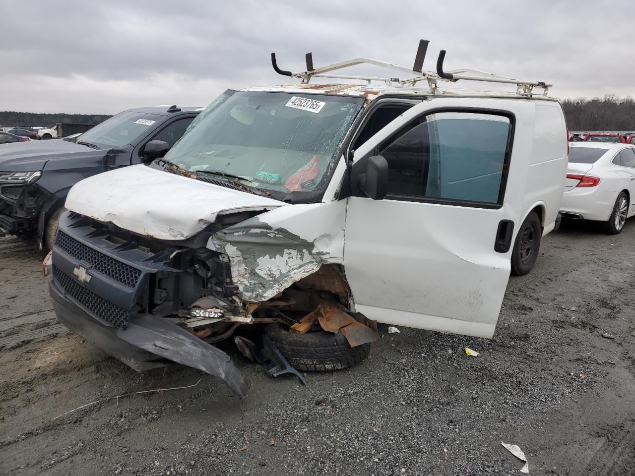 2006 Chevrolet Express G1500 for Sale in Spartanburg, SC - Front End