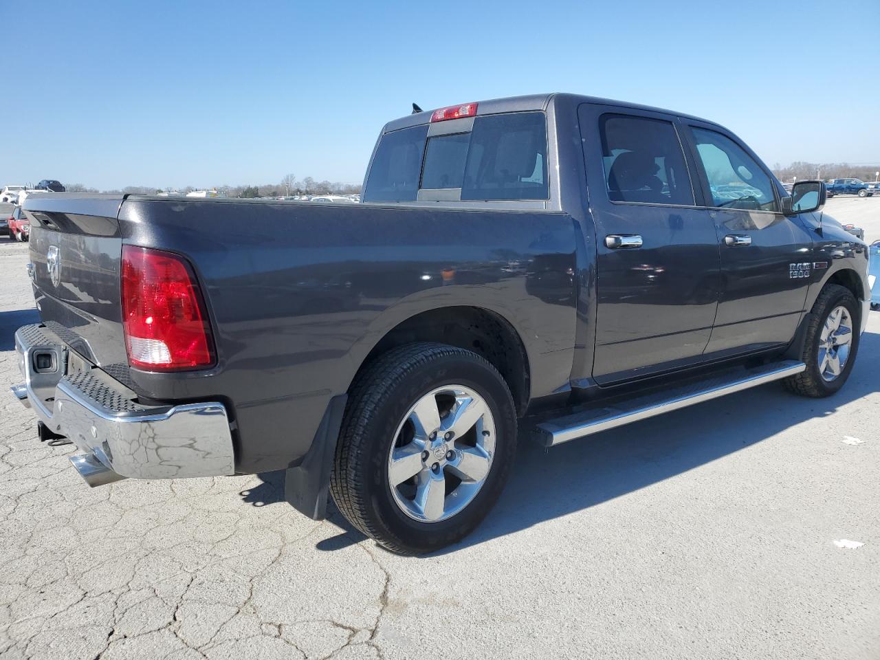 2018 RAM 1500 - Image 3