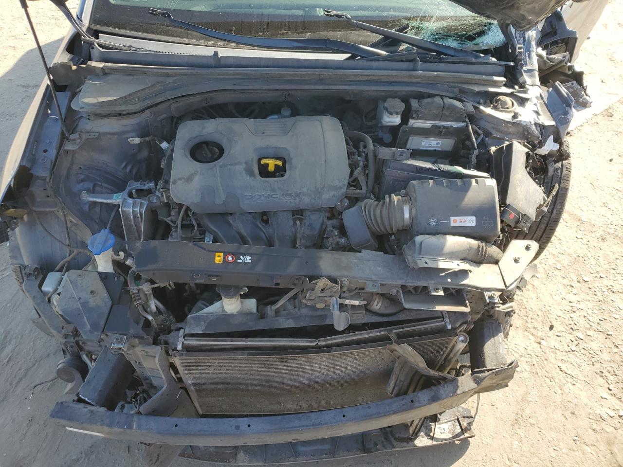 2019 Hyundai Elantra - Image 12