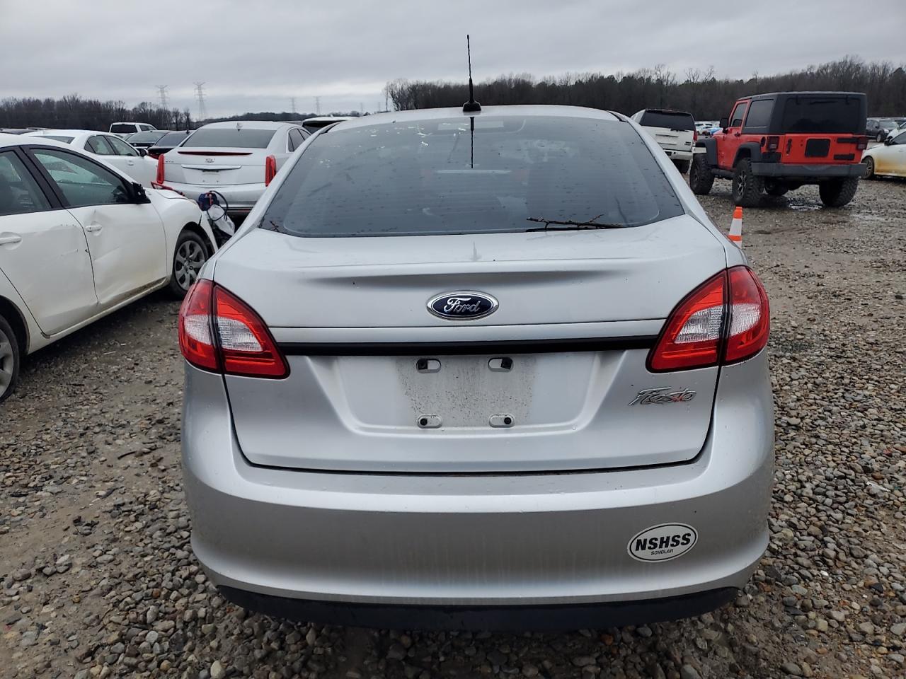 2013 Ford Fiesta - Image 6