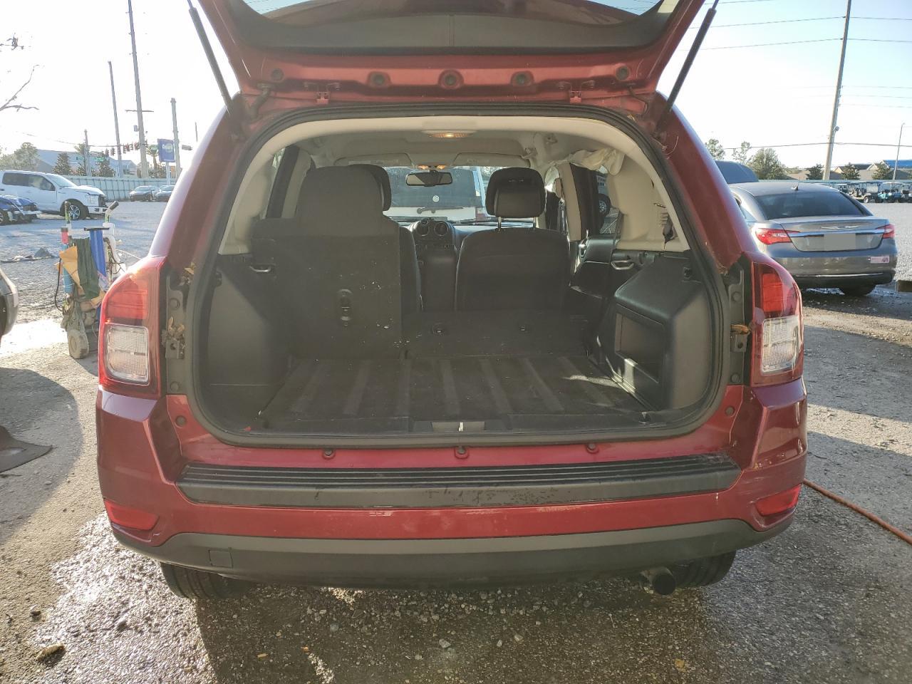 2017 Jeep Compass - Image 6